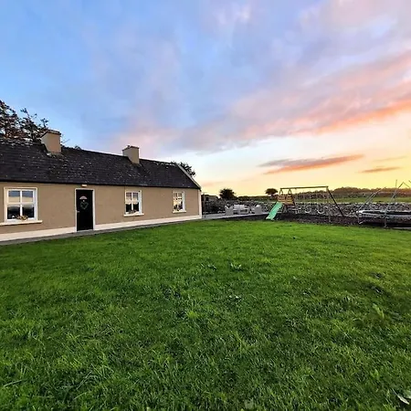 Nyaraló Killawalla Cottage, Westport. Westport